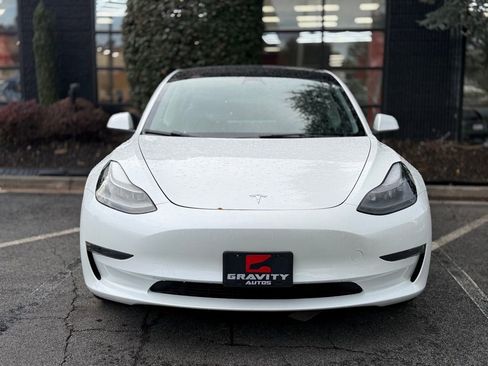 Used 2023 Tesla Model 3 Standard Range image 3