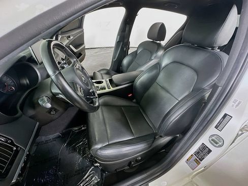 Used 2020 Kia Stinger GT1 RWD image 15