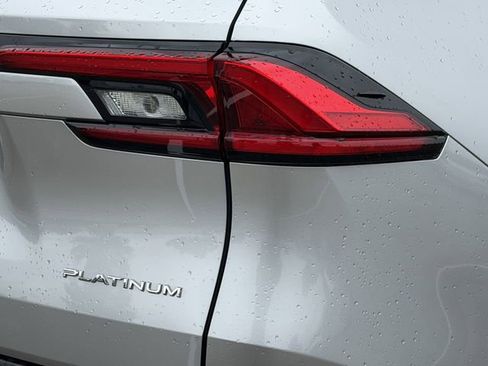 Certified 2024 Toyota Grand Highlander AWD image 7