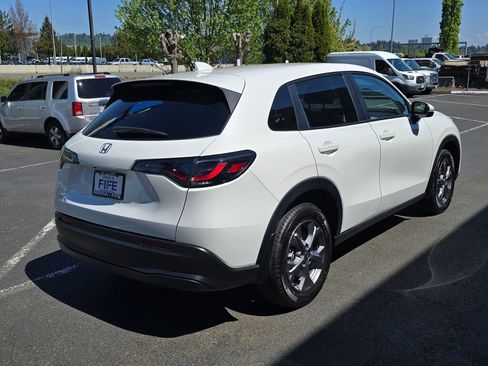 New 2026 Honda HR-V LX image 5