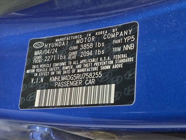 Used 2024 Hyundai Elantra SEL FWD image 15
