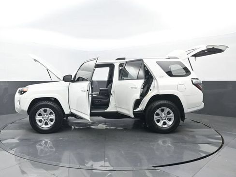 Used 2020 Toyota 4Runner SR5 Premium w/ Moonroof Package AWD/4WD image 35