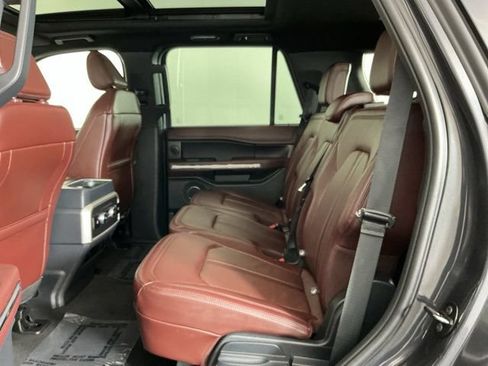 Used 2024 Ford Expedition Limited AWD/4WD image 24