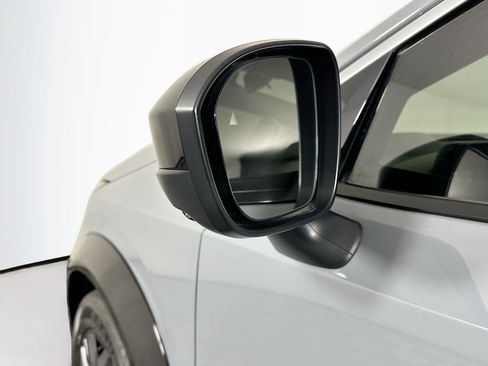 Used 2023 Nissan Ariya FWD image 16