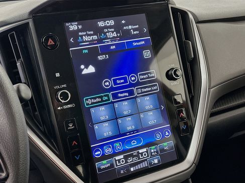 Used 2024 Subaru Crosstrek 2.0i Premium image 19