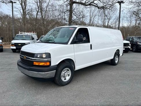 New 2026 Chevrolet Express 3500 Extended w/ Driver Convenience Package RWD image 2