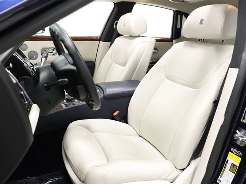 Used 2015 Rolls-Royce Ghost RWD image 16