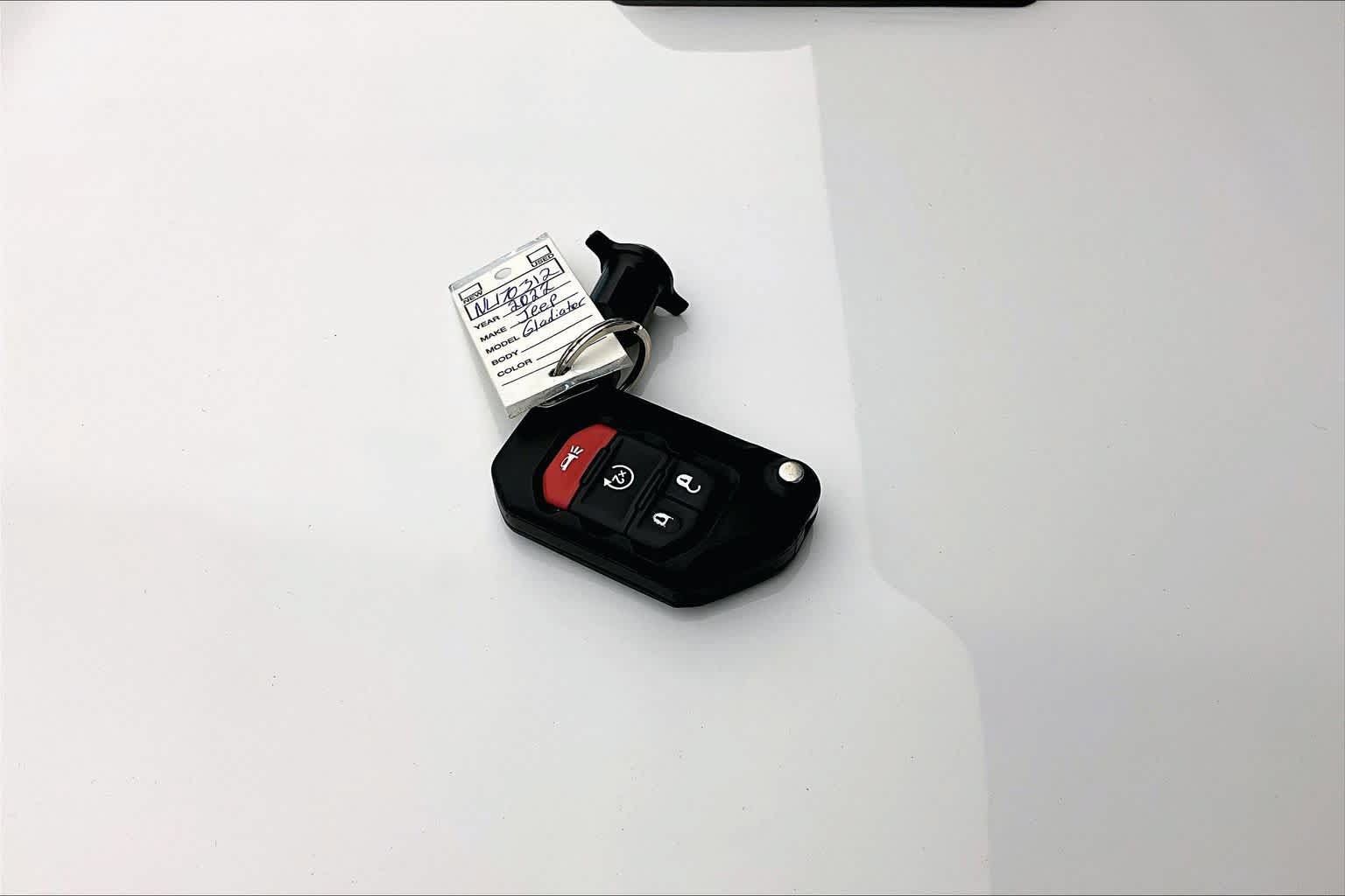 Used 2022 Jeep Gladiator Sport AWD/4WD image 13