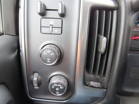 Used 2016 Chevrolet Silverado 2500 LT w/ LT Convenience Package image 23