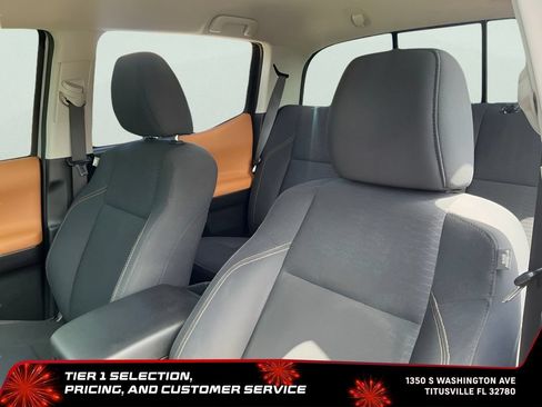 Used 2019 Toyota Tacoma SR5 AWD/4WD image 17