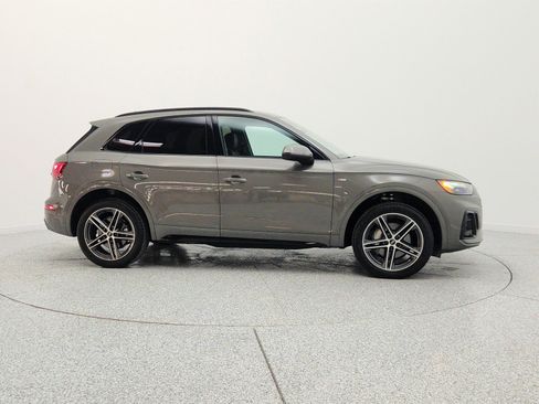 Used 2023 Audi Q5 e Premium Plus w/ Premium Plus Package AWD/4WD image 4