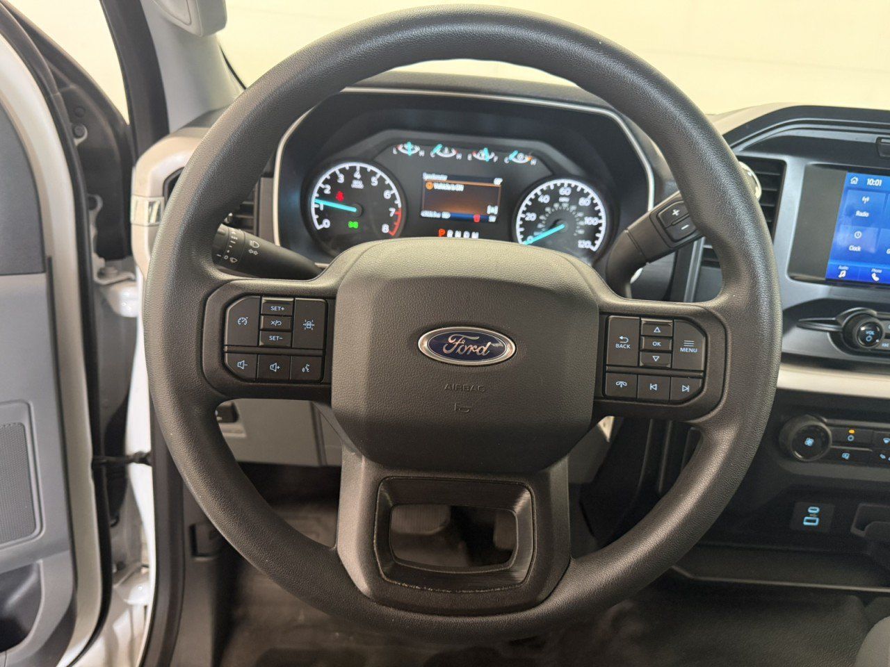 Used 2023 Ford F150 XL w/ Trailer Tow Package RWD image 19