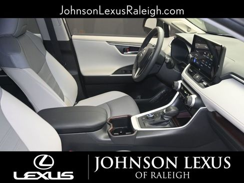 Used 2025 Toyota RAV4 Limited w/ Advanced Technology Package image 10