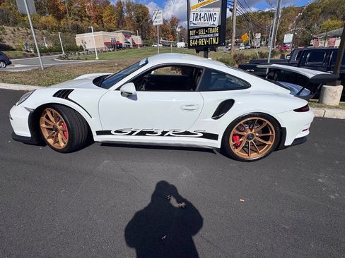 Used 2016 Porsche 911 GT3 RS image 2