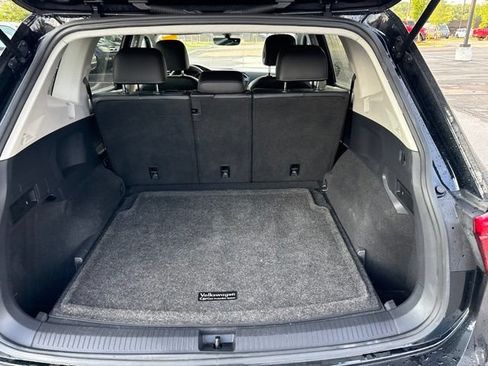 Used 2021 Volkswagen Tiguan SE AWD/4WD image 11