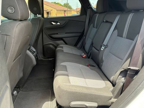 Used 2025 Chevrolet Blazer LT FWD image 22