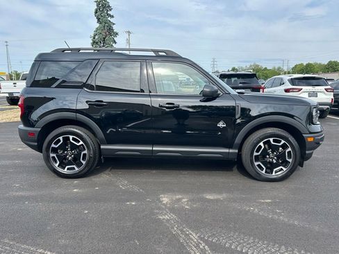 Certified 2023 Ford Bronco Sport Outer Banks w/ Tech Package AWD/4WD image 9