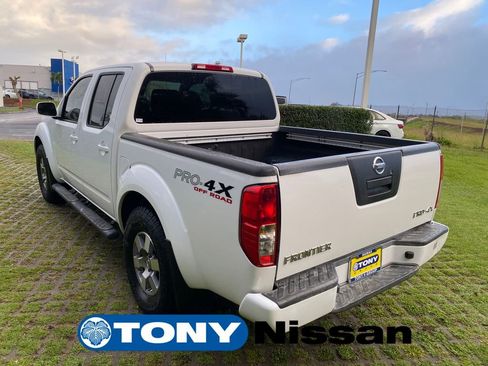 Used 2011 Nissan Frontier PRO-4X image 23