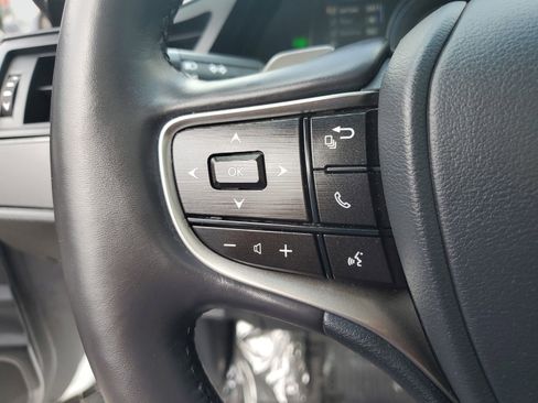 Used 2025 Lexus ES 300h w/ Premium Package FWD image 27