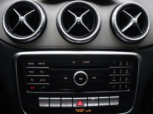 Used 2019 Mercedes-Benz CLA 250 4MATIC image 27