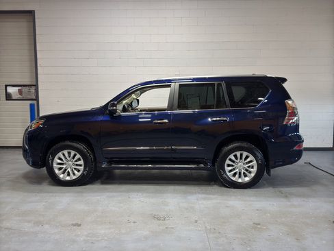 Used 2018 Lexus GX 460 Premium image 2