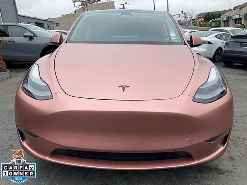 Used 2022 Tesla Model Y Performance AWD/4WD image 2