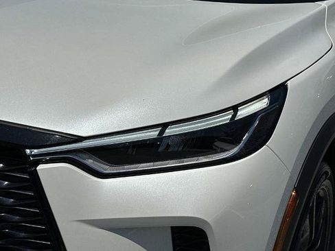 Certified 2025 INFINITI QX60 Luxe w/ Black Edition AWD/4WD image 9