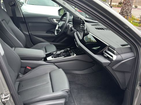 Used 2025 Audi A5 2.0T Premium Plus w/ Premium Plus AWD/4WD image 13