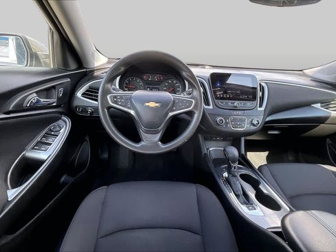 Used 2023 Chevrolet Malibu LT w/ Driver Confidence Package FWD image 6