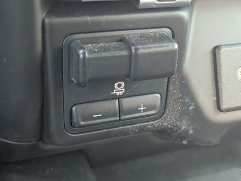 Used 2022 Chevrolet Silverado 2500 High Country w/ Z71 Off-Road Package image 23