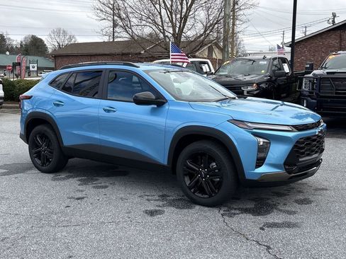 New 2026 Chevrolet Trax ACTIV w/ Driver Confidence Package image 2