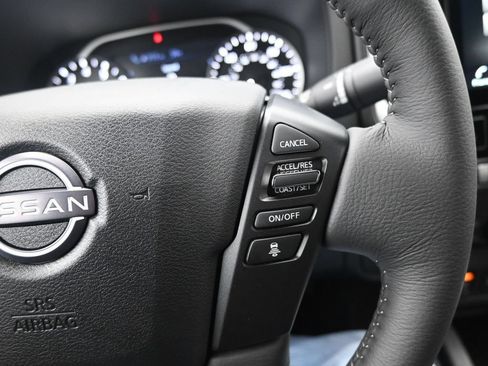 Used 2025 Nissan Frontier SV w/ SV Convenience Package AWD/4WD image 27