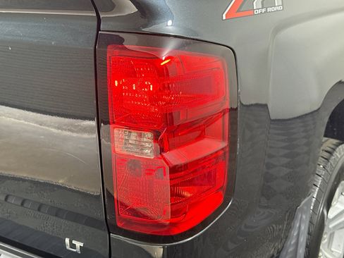 Used 2018 Chevrolet Silverado 1500 LT w/ All Star Edition image 33