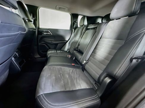 Used 2024 Mitsubishi Outlander SE AWD/4WD image 28