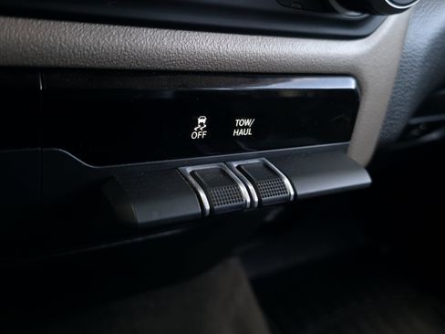 Used 2021 RAM 1500 Laramie image 21