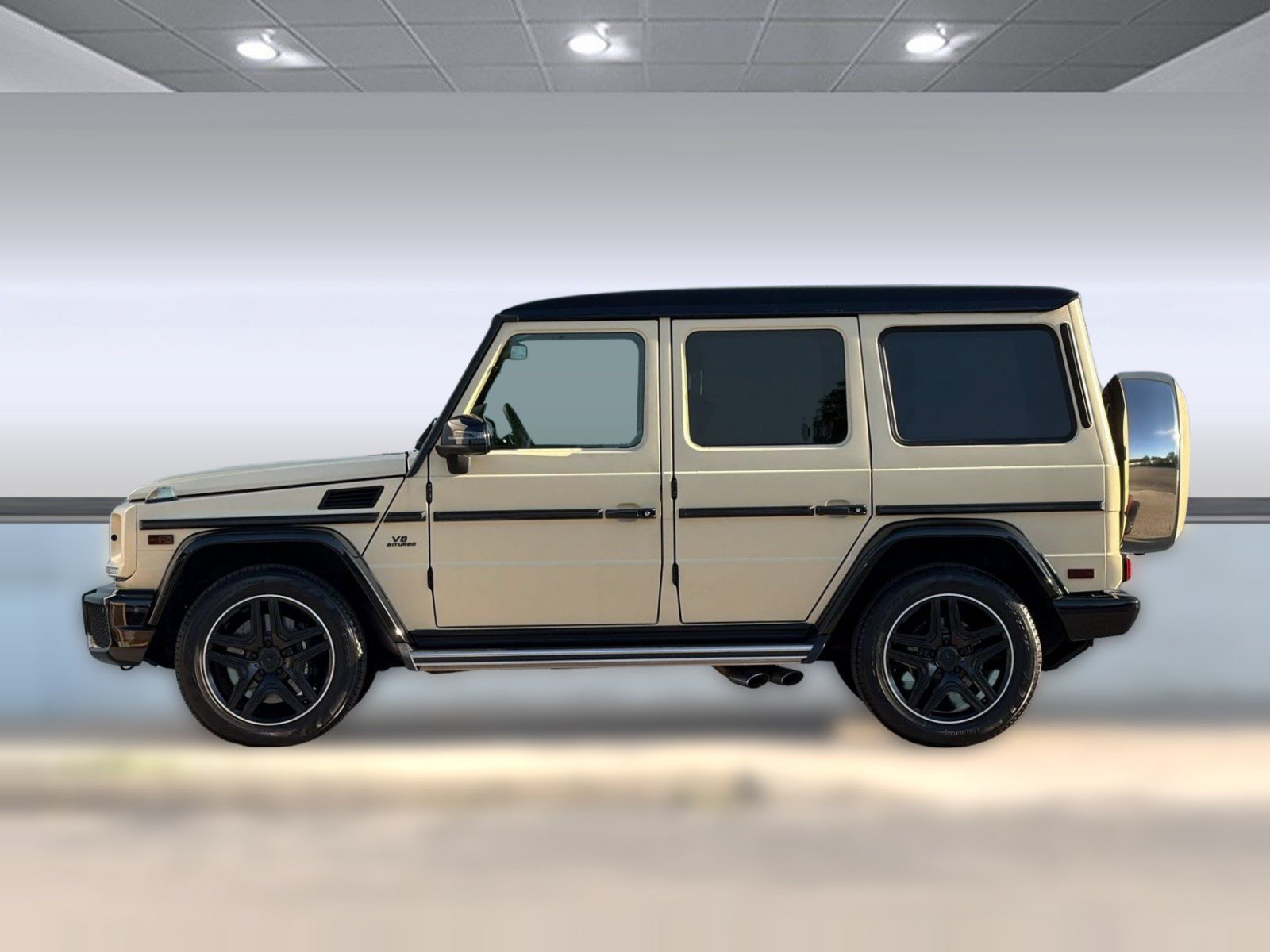 Used 2017 Mercedes-Benz G 63 AMG 4MATIC image 2