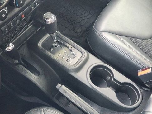 Used 2017 Jeep Wrangler 75th Anniversary image 22