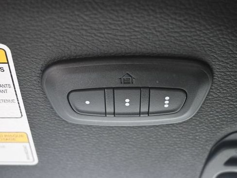 Used 2023 Jeep Wrangler Unlimited Sahara AWD/4WD image 26