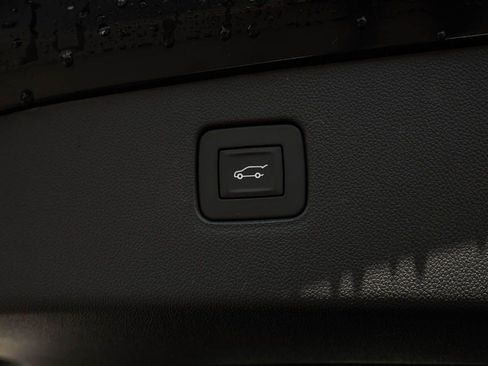 New 2026 Buick Envista Sport Touring w/ Convenience I Package FWD image 9