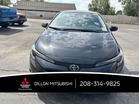 Used 2025 Toyota Corolla LE FWD image 14