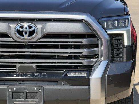 Used 2024 Toyota Tundra Limited AWD/4WD image 7