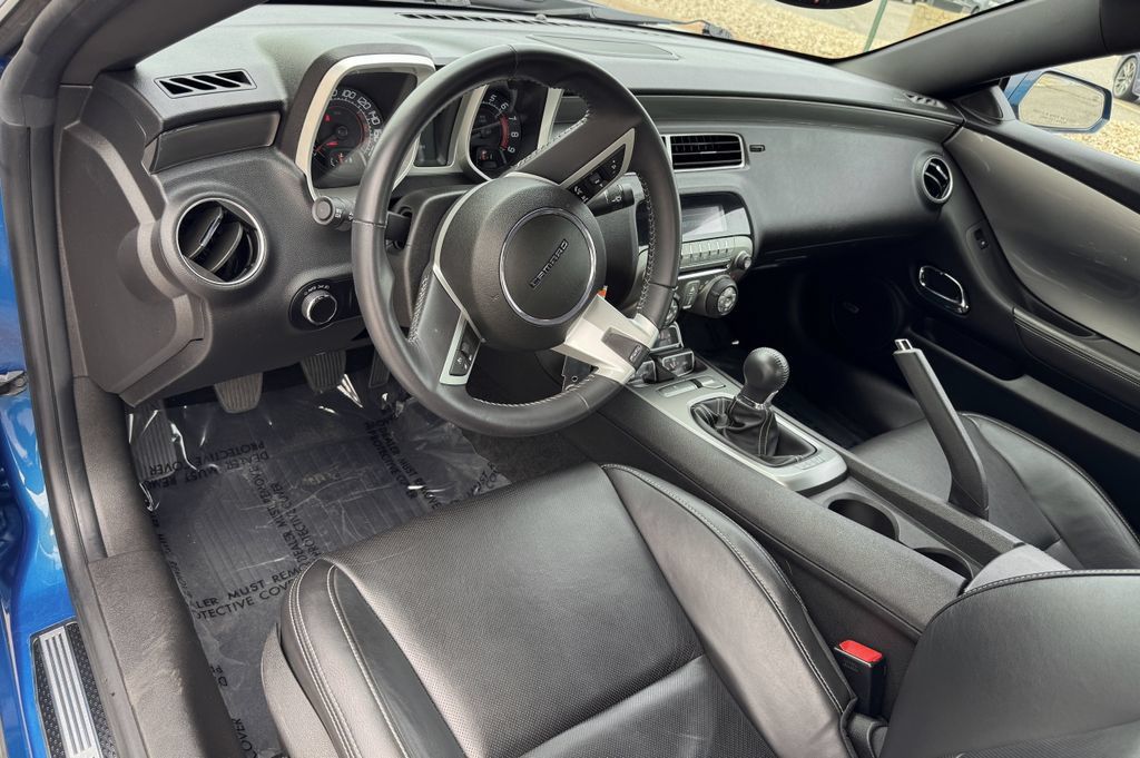Used 2010 Chevrolet Camaro SS w/ RS Package RWD image 16