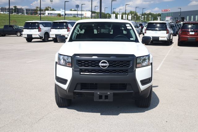 Used 2025 Nissan Frontier S AWD/4WD image 3