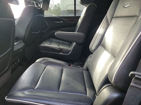 Used 2023 Cadillac Escalade Premium Luxury RWD image 15