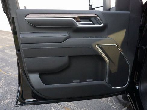 New 2025 Chevrolet Silverado 2500 LT w/ Safety Package image 23