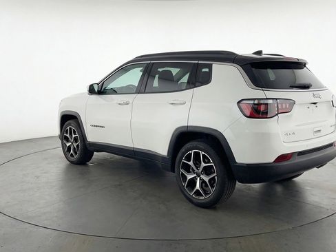 Used 2025 Jeep Compass Limited AWD/4WD image 6