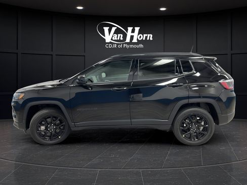 New 2026 Jeep Compass Latitude AWD/4WD image 4