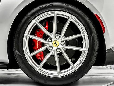 Certified 2021 Ferrari 812 GTS RWD image 34