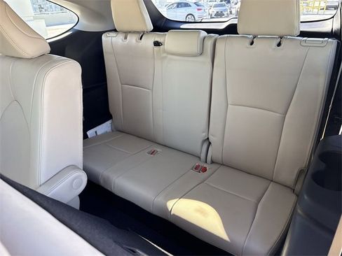 Used 2021 Toyota Highlander Limited image 24