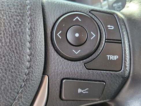 Used 2018 Toyota RAV4 Limited w/ Advanced Technology Package image 32